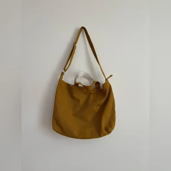 BAGGU Horizontal Zip Duck Bag - Picture 1 of 12
